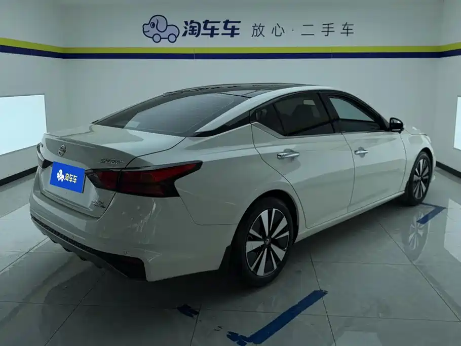 Nissan Teana 2021