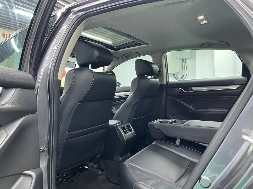 Honda Accord 2021 — фото 20