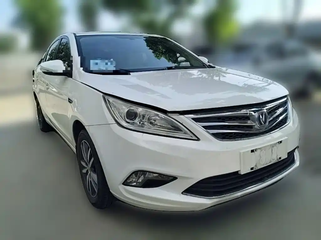 Changan Eado 2015