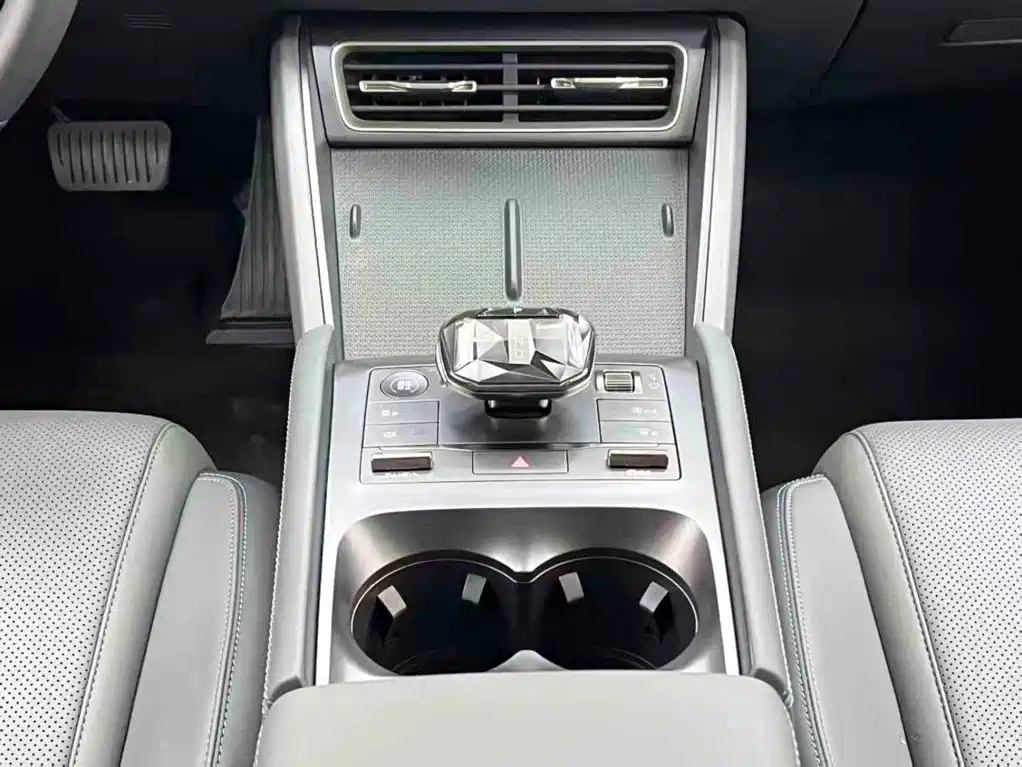 BYD Qin L 2024 — фото 18