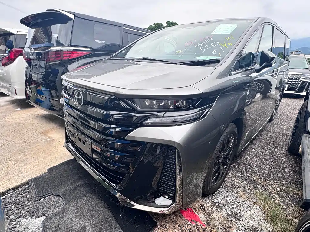 Toyota Vellfire 2026 — фото 1