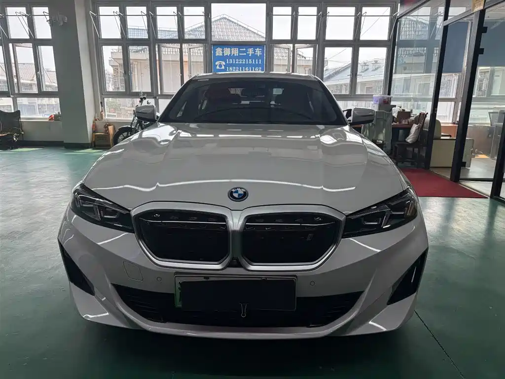 BMW i3 2023