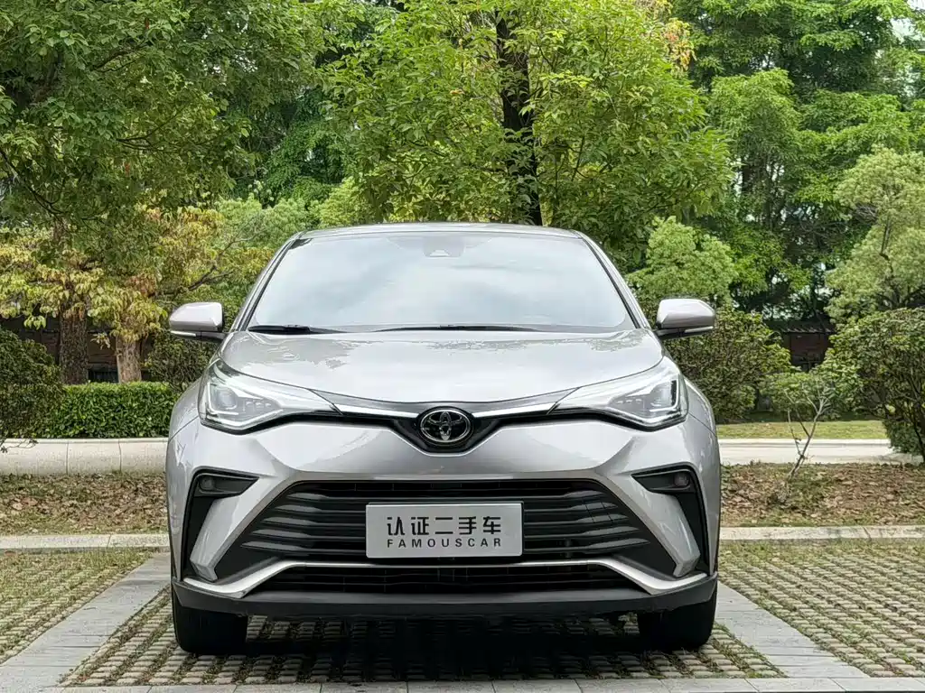Toyota IZOA 2022 — фото 2