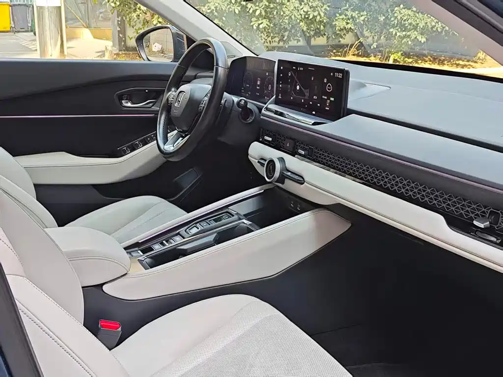 Honda Accord New Energy 2023 — фото 12