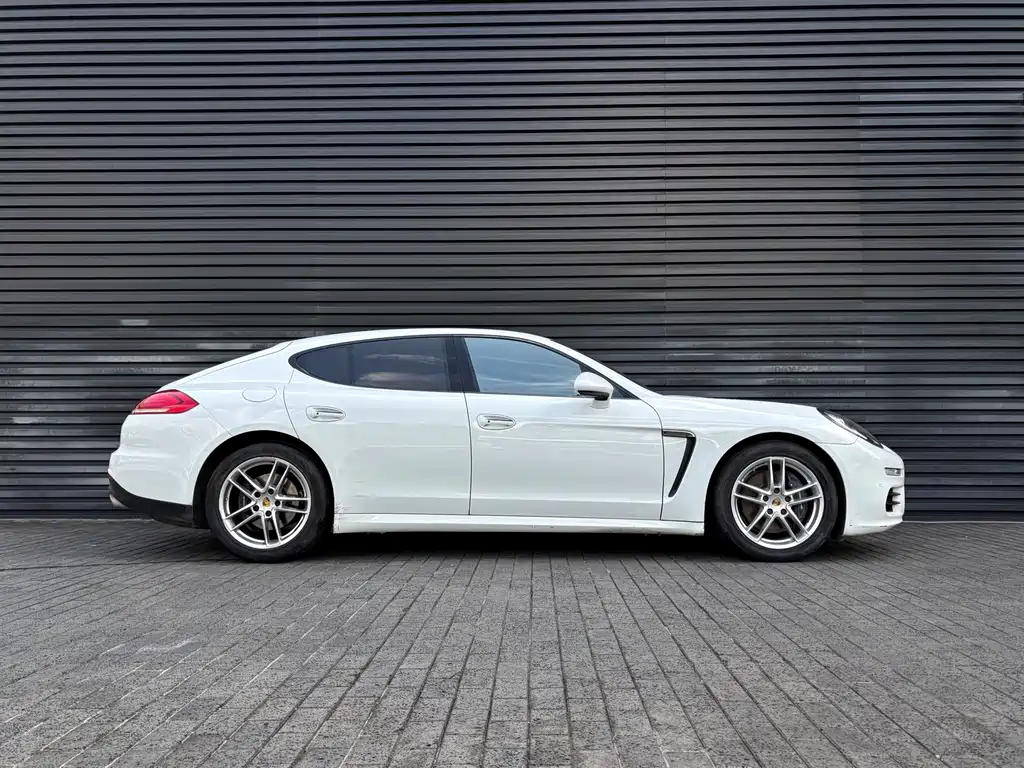 Porsche Panamera 2016 — фото 4