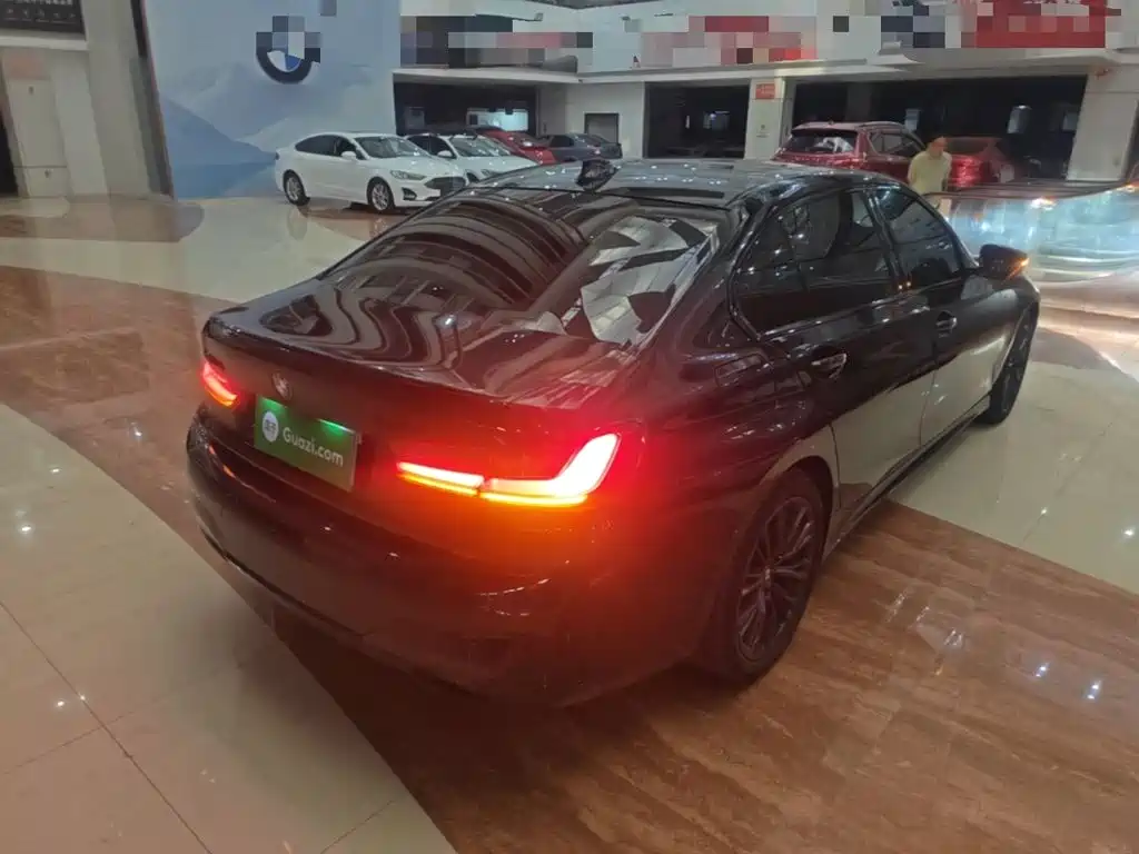 BMW 3 Series 2021
