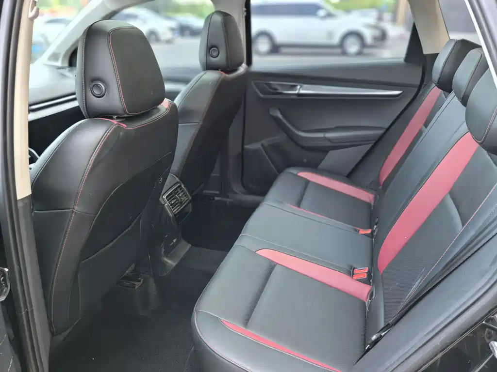 Skoda Karoq 2022 — фото 16