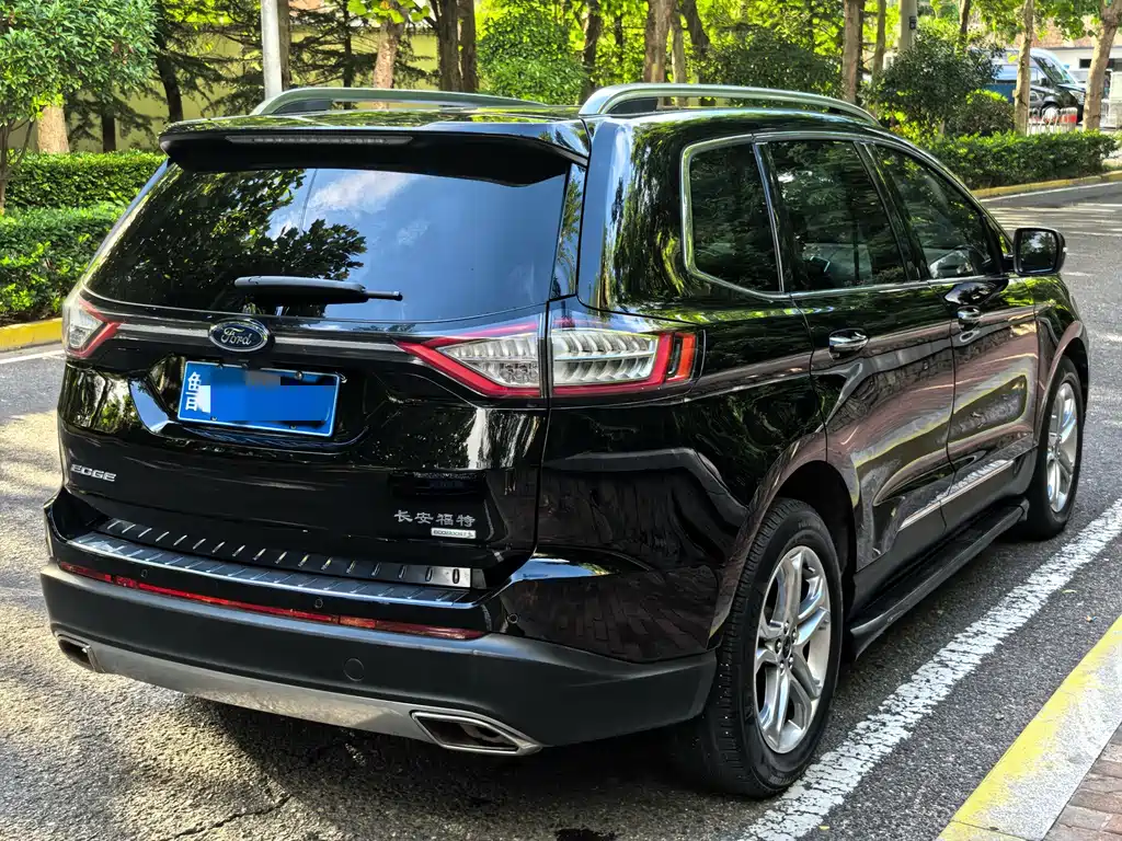 Ford Edge 2020 — фото 11