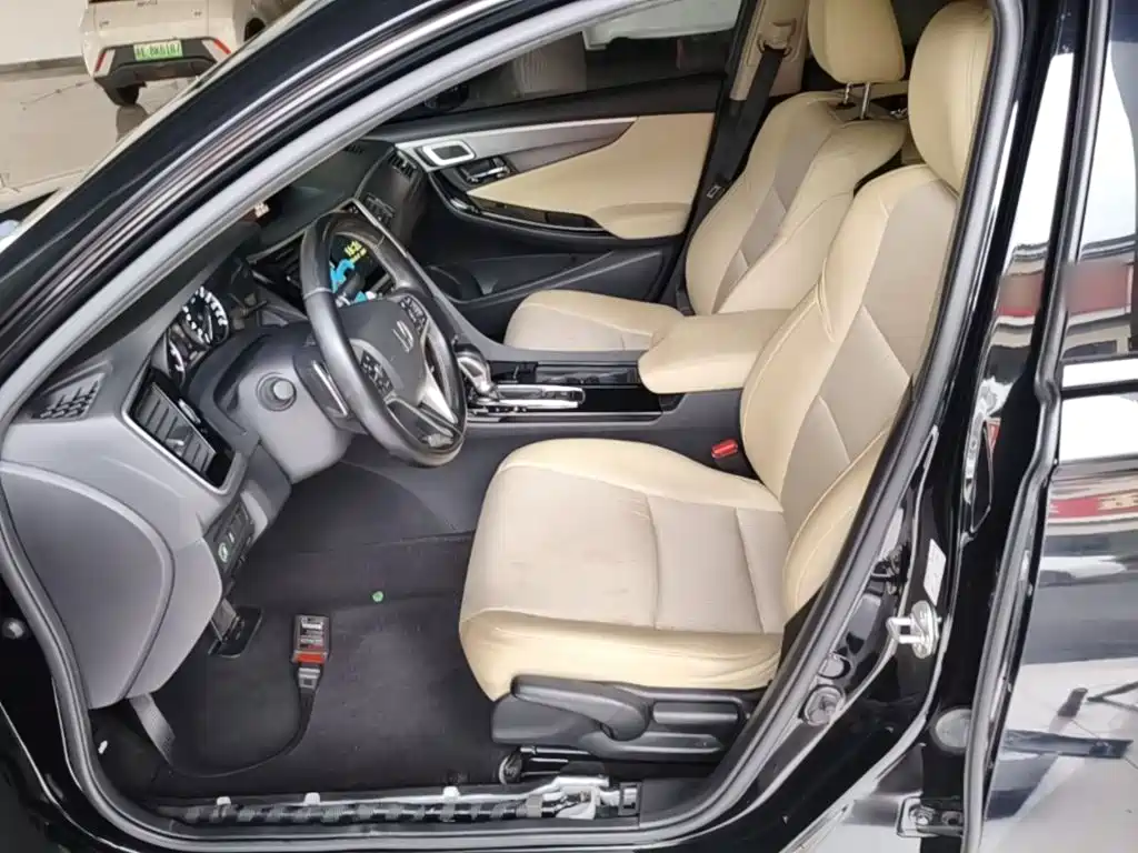 Honda Spirior 2016 — фото 15