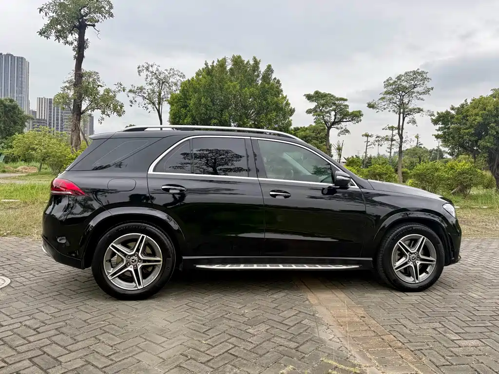 Mercedes-Benz GLE 2021 — фото 17