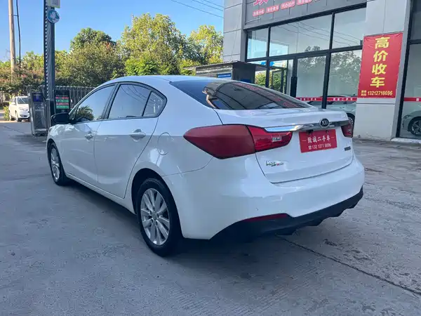 Kia K3 2016