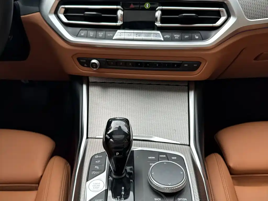 BMW 3 Series 2020 — фото 18