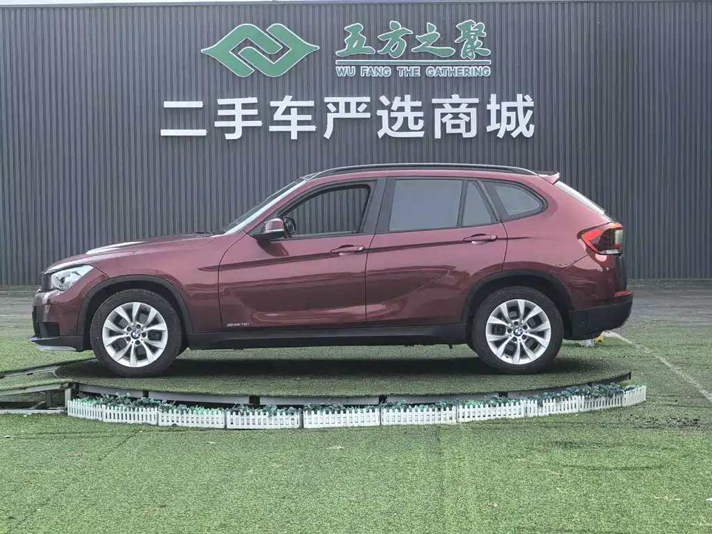 BMW X1 2014 — фото 22