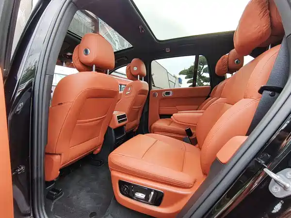 Li Auto L8 2024