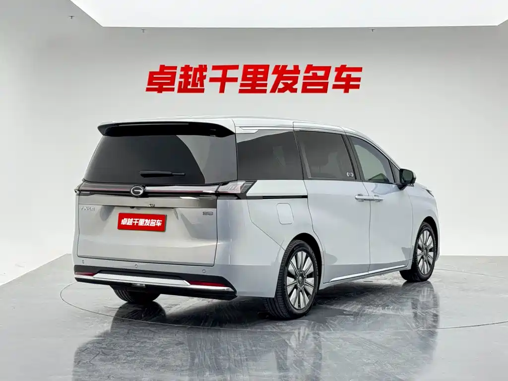 GAC Trumpchi E8 PHEV 2024 — фото 8
