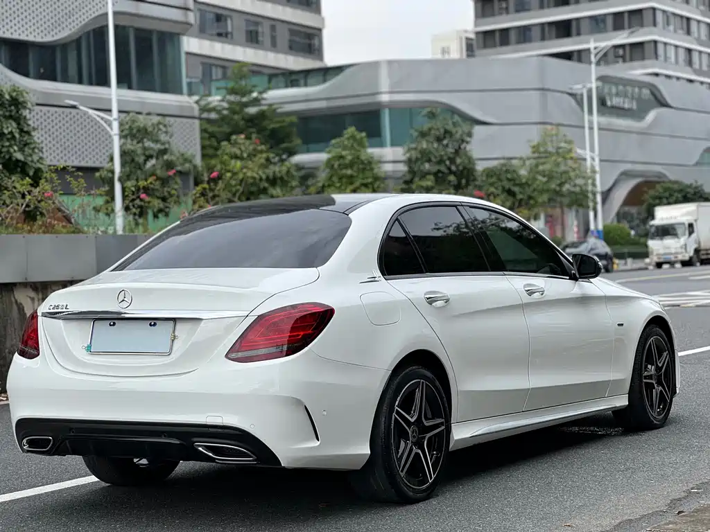 Mercedes-Benz C-Class 2020 — фото 20