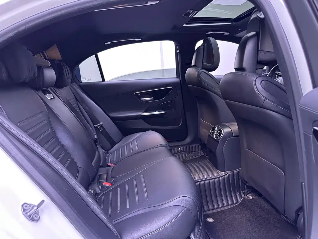 Mercedes-Benz C-Class 2022 — фото 14