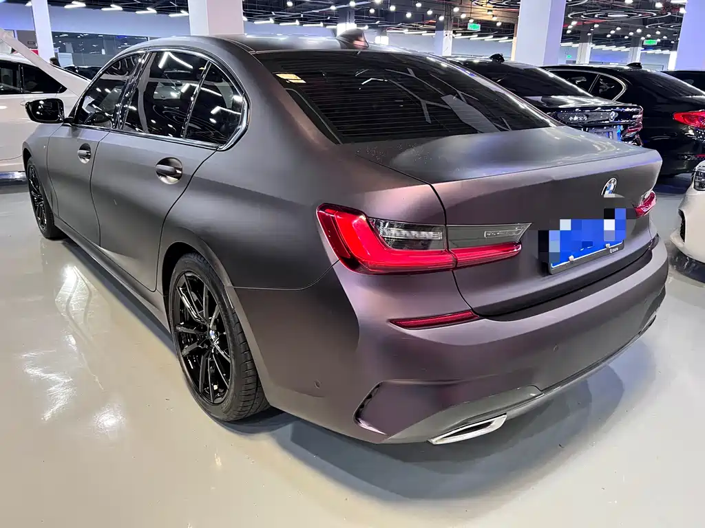 BMW 3 Series 2021 — фото 17