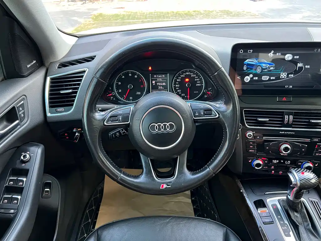 Audi Q5 2014 — фото 15