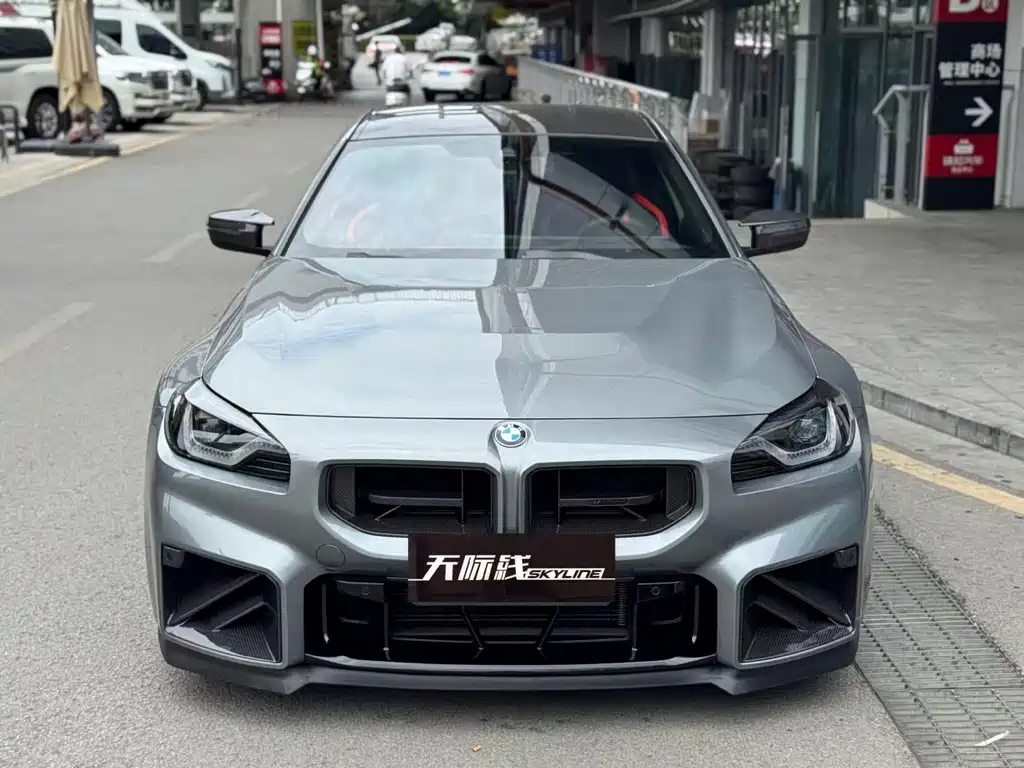 BMW M2 2025 — фото 2