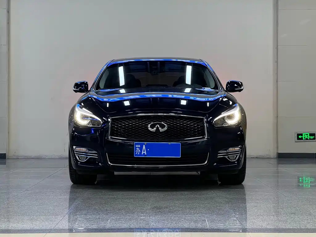 Infiniti Q70 2017 — фото 2