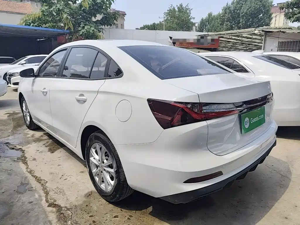 Roewe i5 2025