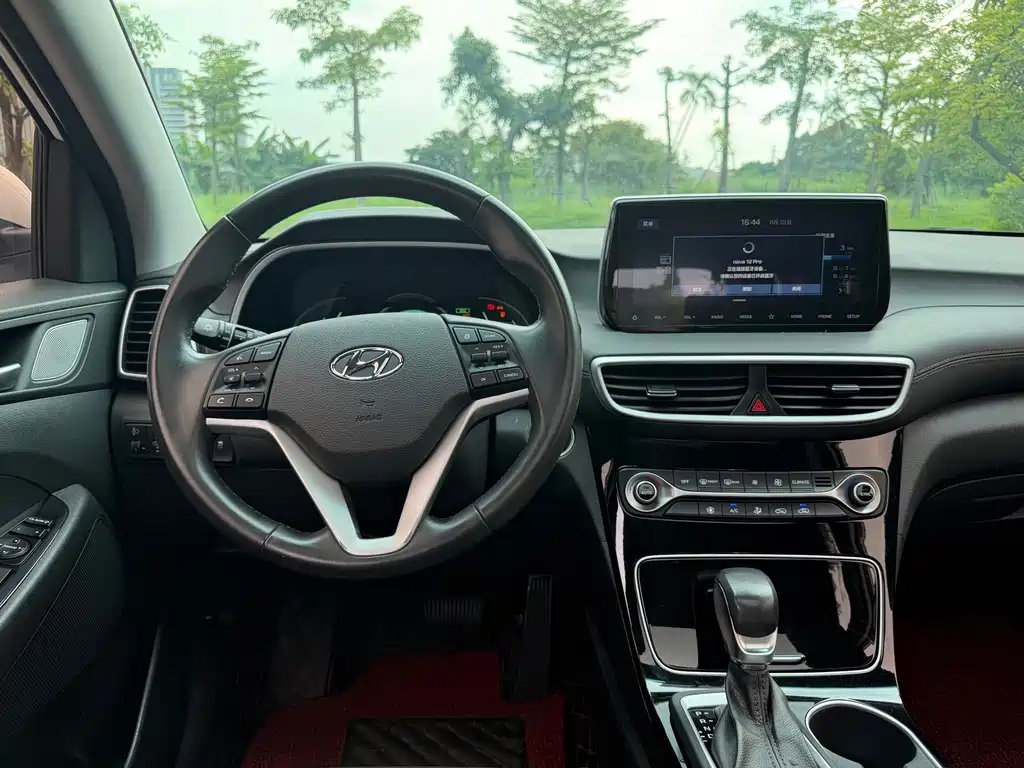 Hyundai Tucson 2020 — фото 12