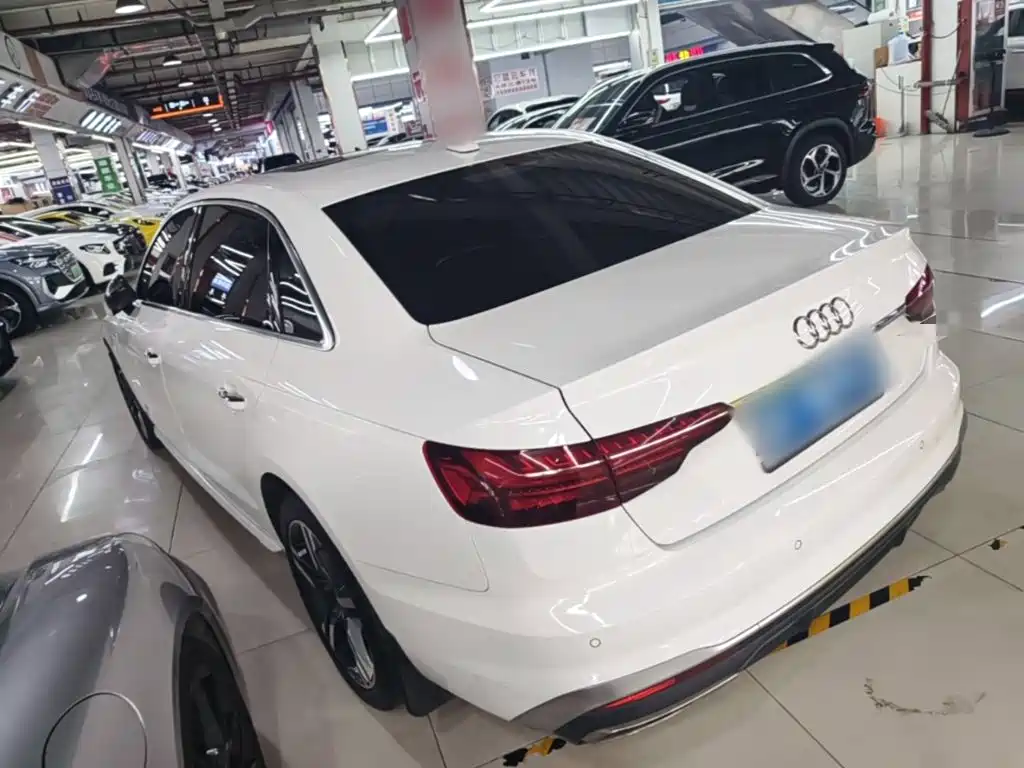 Audi A4L 2022