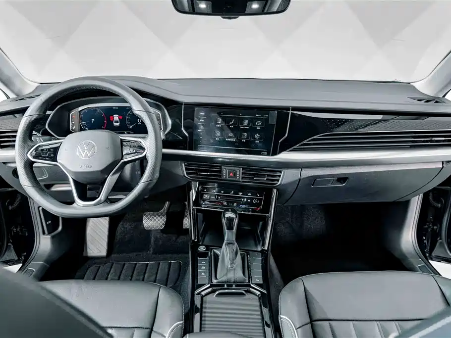 Volkswagen Passat 2023 — фото 10