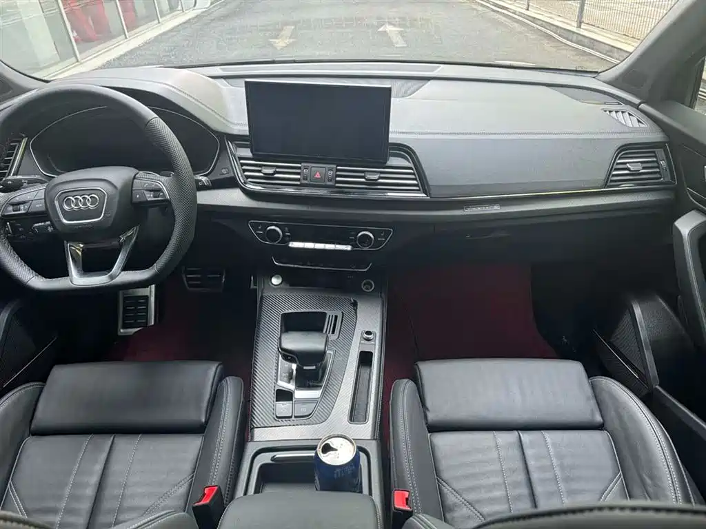 Audi Q5L 2023 — фото 13