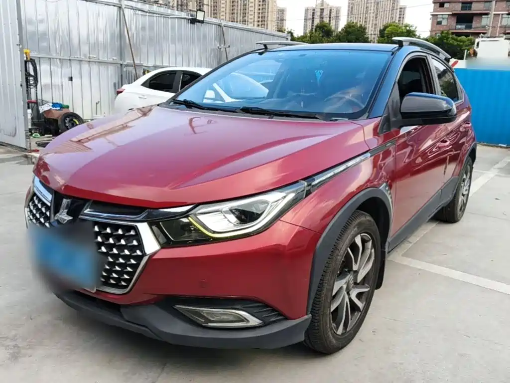 Luxgen U5 SUV 2018 — фото 2