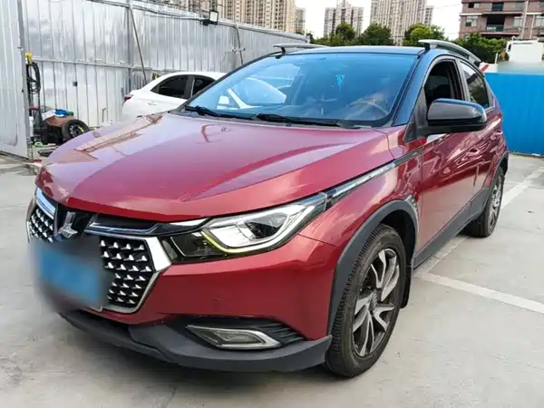Luxgen U5 SUV 2018