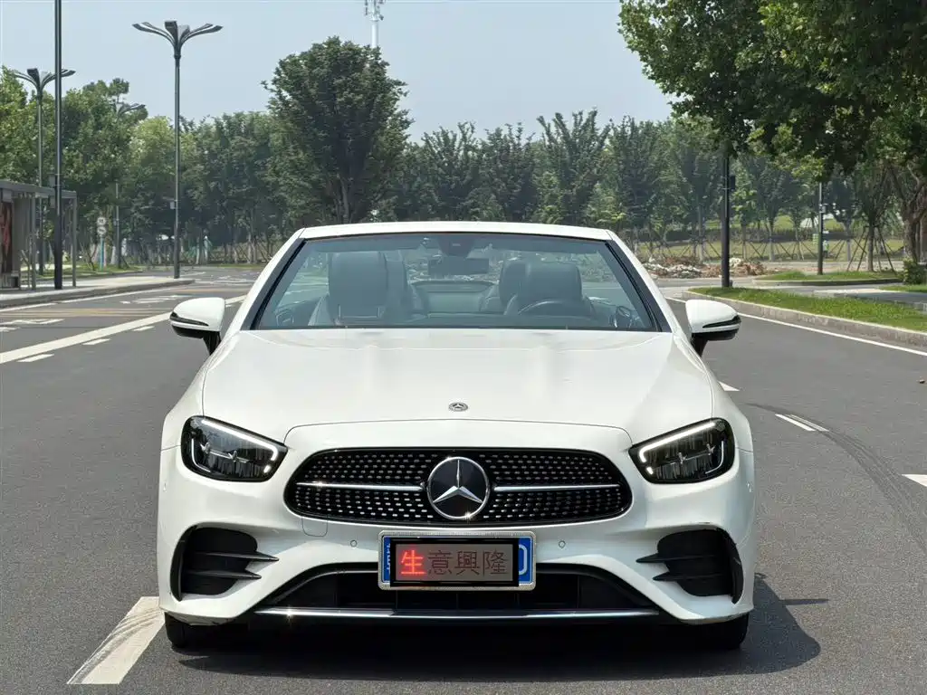Mercedes-Benz E-Class 2022