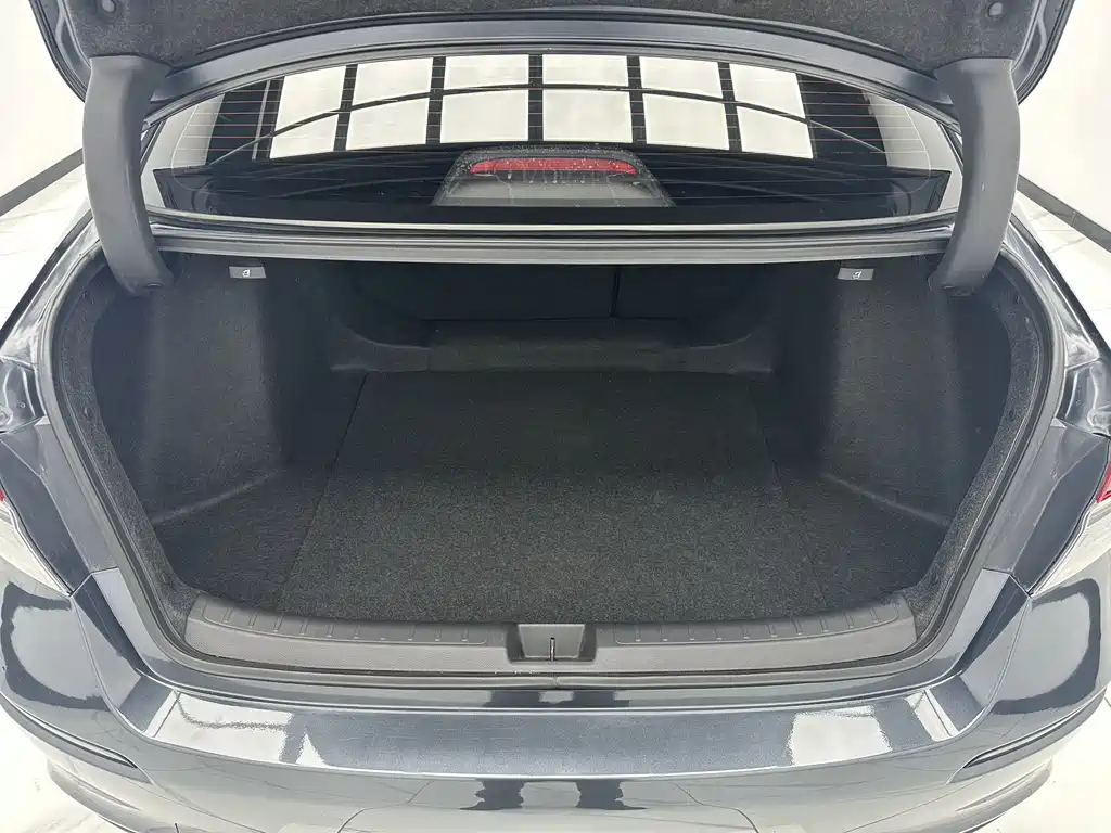 Honda Civic 2023 — фото 18