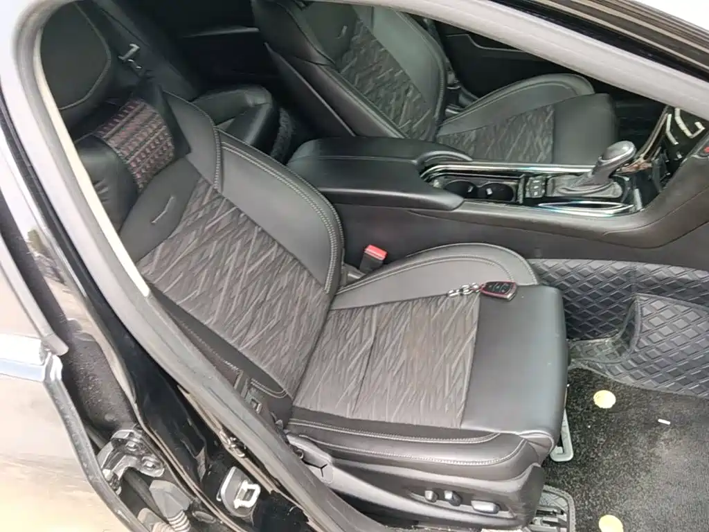 Cadillac ATS-L 2018 — фото 25