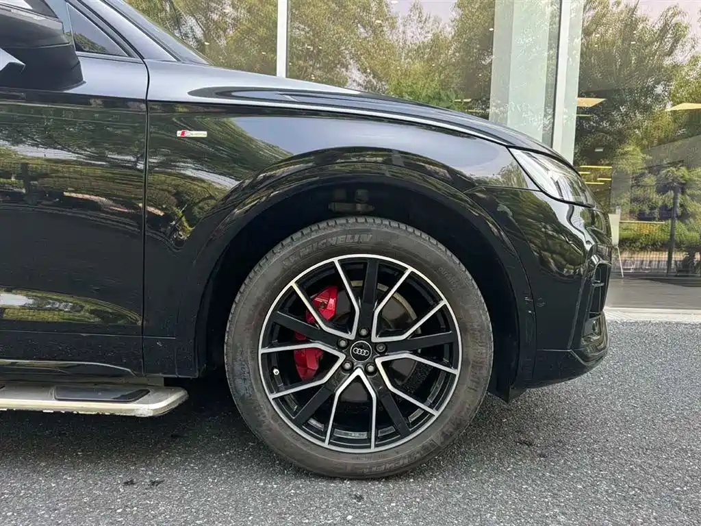 Audi Q5L 2023