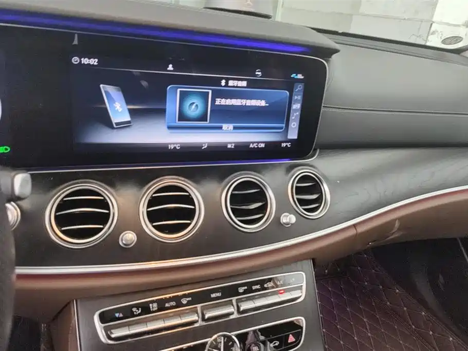 Mercedes-Benz E-Class 2018 — фото 13