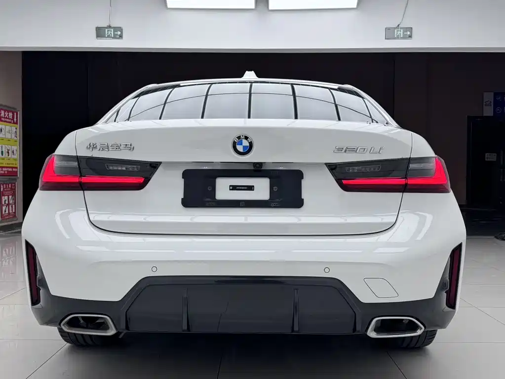 BMW 3 Series 2023