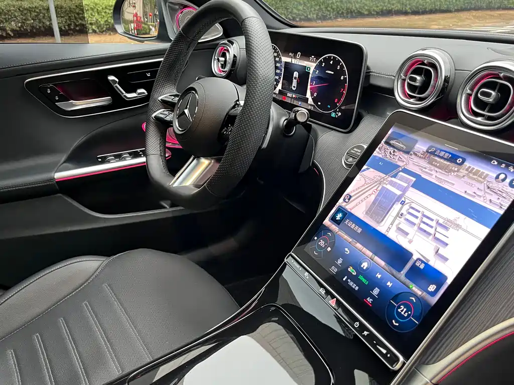 Mercedes-Benz C-Class 2023 — фото 16