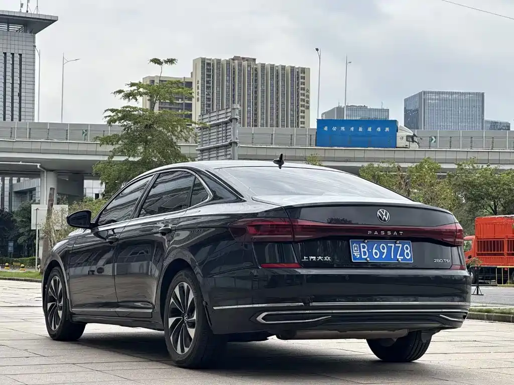Volkswagen Passat 2023 — фото 10