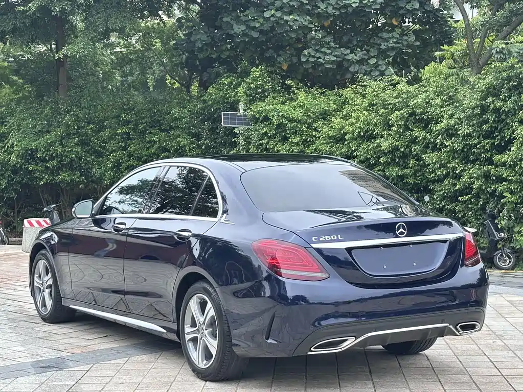 Mercedes-Benz C-Class 2019