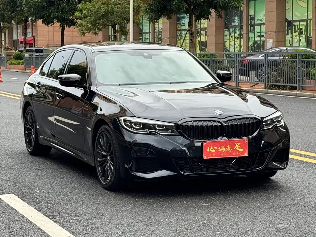 BMW 3 Series 2021