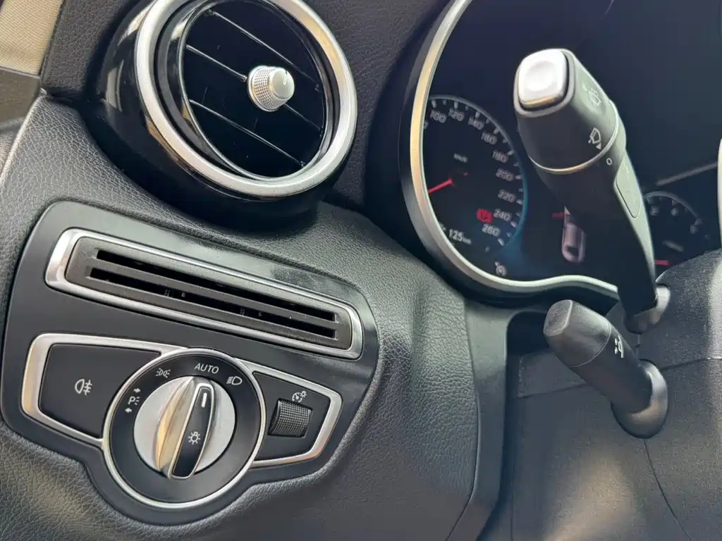 Mercedes-Benz C-Class 2021 — фото 19