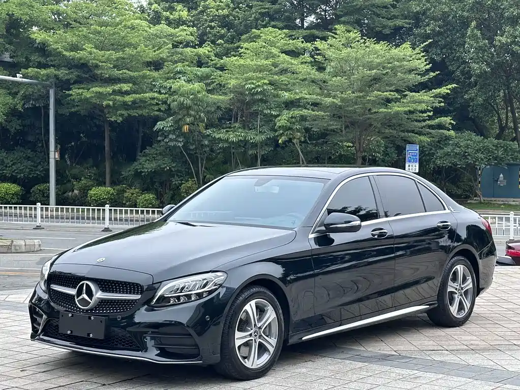 Mercedes-Benz C-Class 2020
