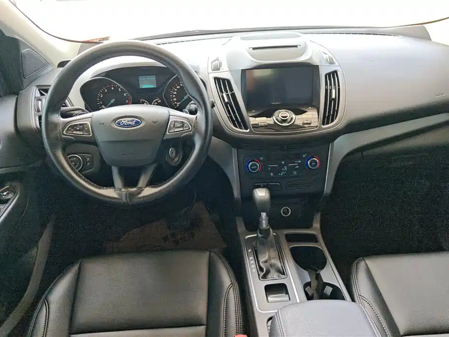 Ford Kuga 2016 — фото 12