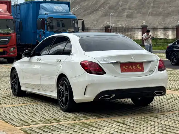 Mercedes-Benz C-Class 2021