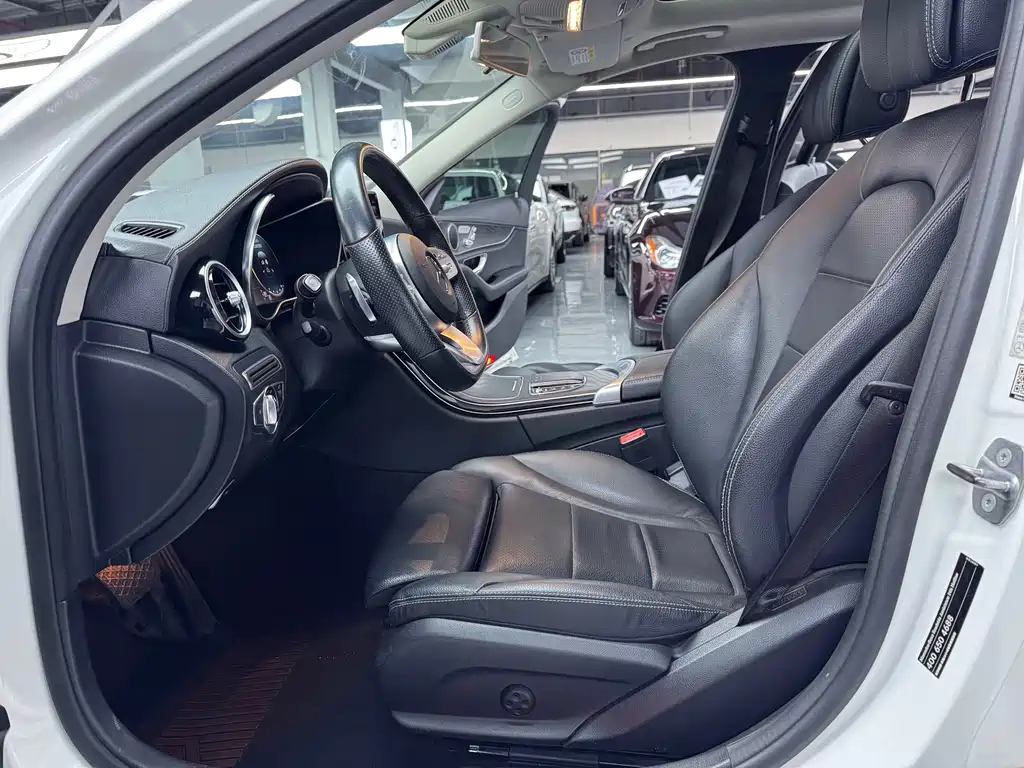 Mercedes-Benz C-Class 2019 — фото 4