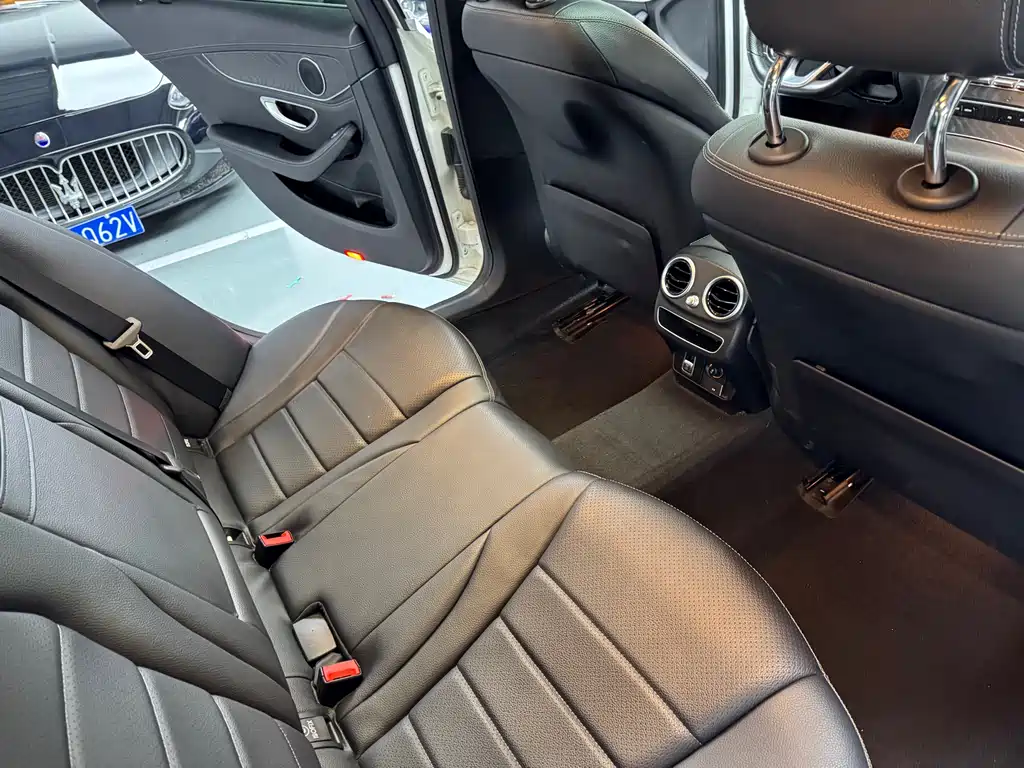 Mercedes-Benz C-Class 2019 — фото 14