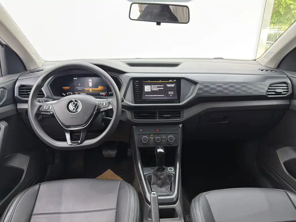 Volkswagen T-Cross 2023 — фото 13