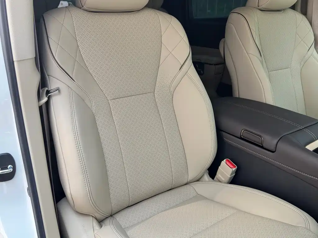 Toyota Vellfire 2024 — фото 14